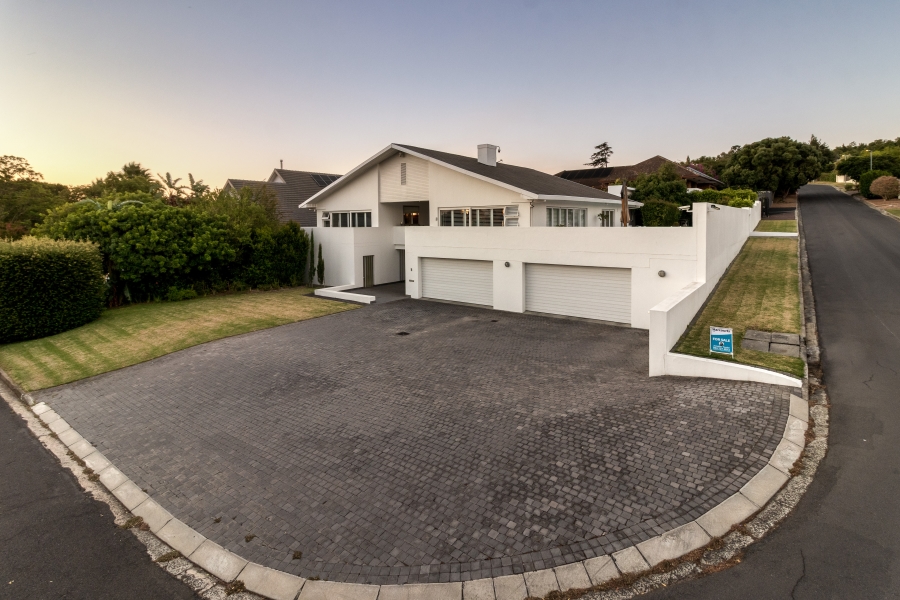 4 Bedroom Property for Sale in Briza Western Cape